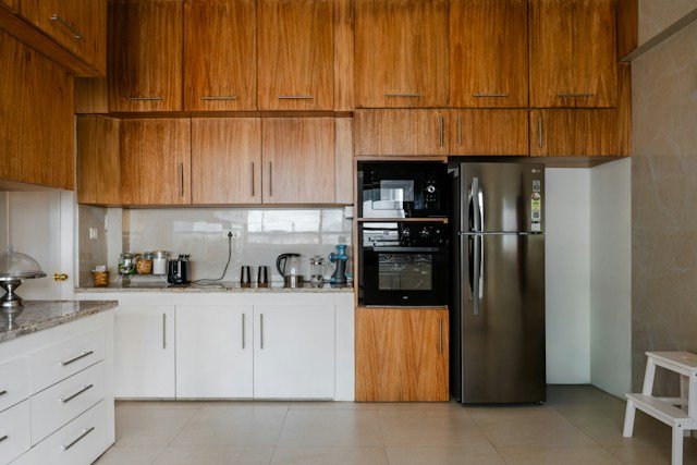 Cabinet Interiors Are in Good Shape